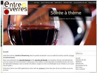 Voici un site vitrine &eacute;volu&eacute; (pack prestige) d'un caviste &agrave; Strasbourg.

Le client avait besoin d'un site pour expliquer aussi bien sa d&eacute;marche que pr&eacute;senter sa large gamme de choix en vin et spiritueux.

Pour cela j'ai opt&eacute; pour un graphisme &eacute;pur&eacute;, permettant de mettre en avant le texte, le contenu ou bien la navigation par image.

Le caviste &eacute;tant proche de chez moi, j'ai moi m&ecirc;me pris la majorit&eacute; des photos du site que j'ai trait&eacute; par la suite.